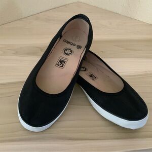 Etiko Black Canvas Slip-On Women's Ballet Flat Shoe